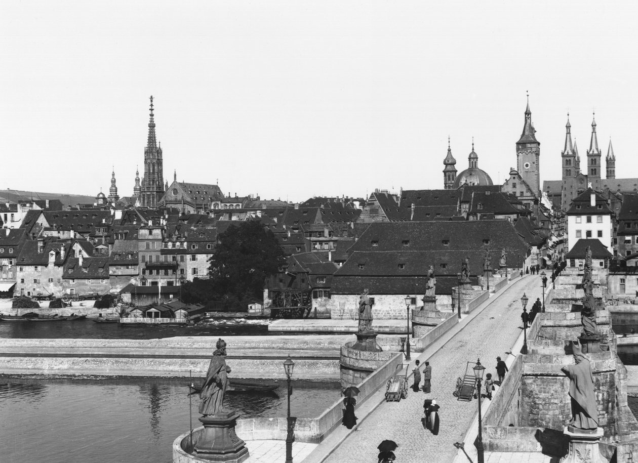 Vanha silta Main-joen yli Wurzburgissa, noin 1910 tekijältä Jousset
