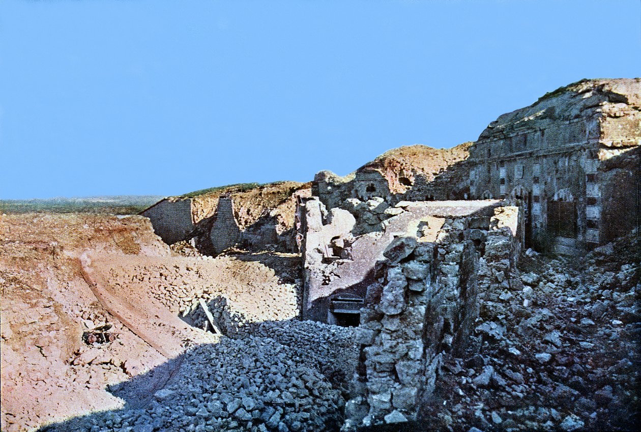 Fort de Moulainville lähellä Verdunia, syyskuu 1916 (autokromi) tekijältä Jules Gervais Courtellemont