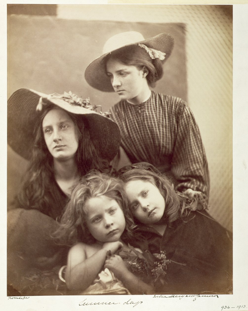 Summer Days, n. 1866 (albumiiniprintti kollodion-lasinegatiivista) tekijältä Julia Margaret Cameron