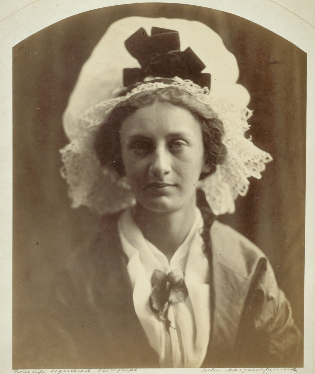 "Isoäidin roolissa" May Prinsep tekijältä Julia Margaret Cameron