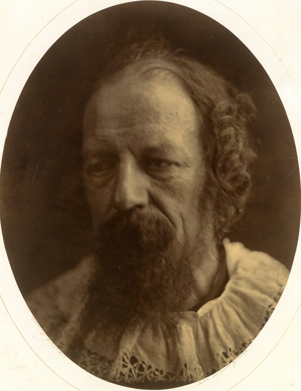 Alfred, Lord Tennyson, 4. heinäkuuta 1866. tekijältä Julia Margaret Cameron