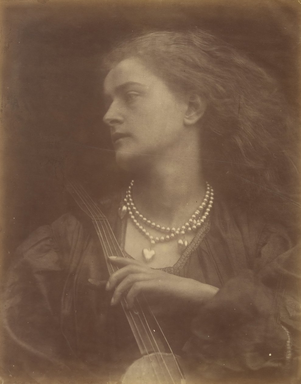 Ja Enid Sang, syyskuu 1874. tekijältä Julia Margaret Cameron
