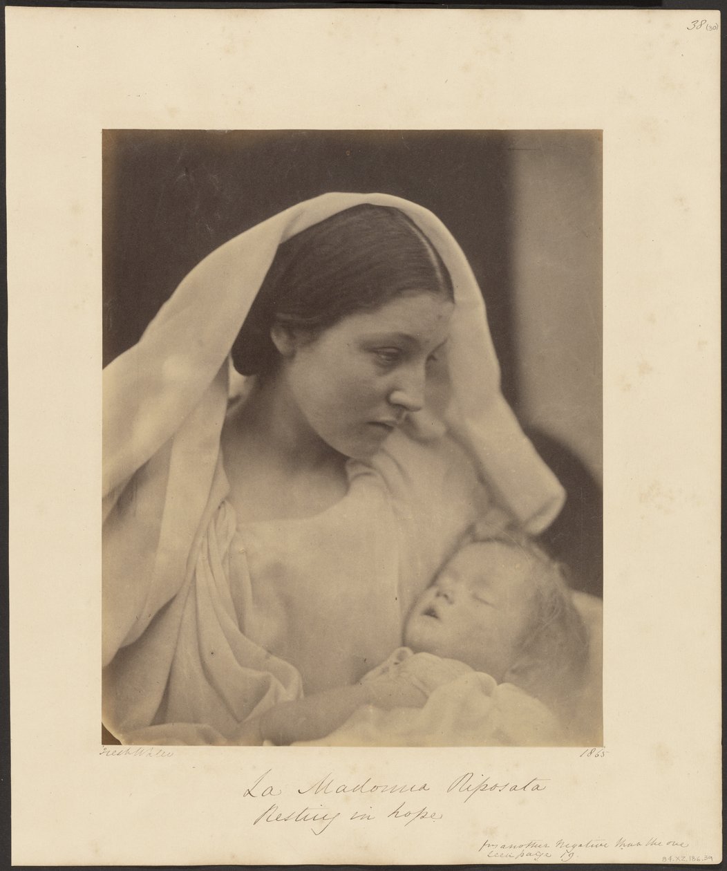 Lepäävä Madonna tekijältä Julia Margaret Cameron