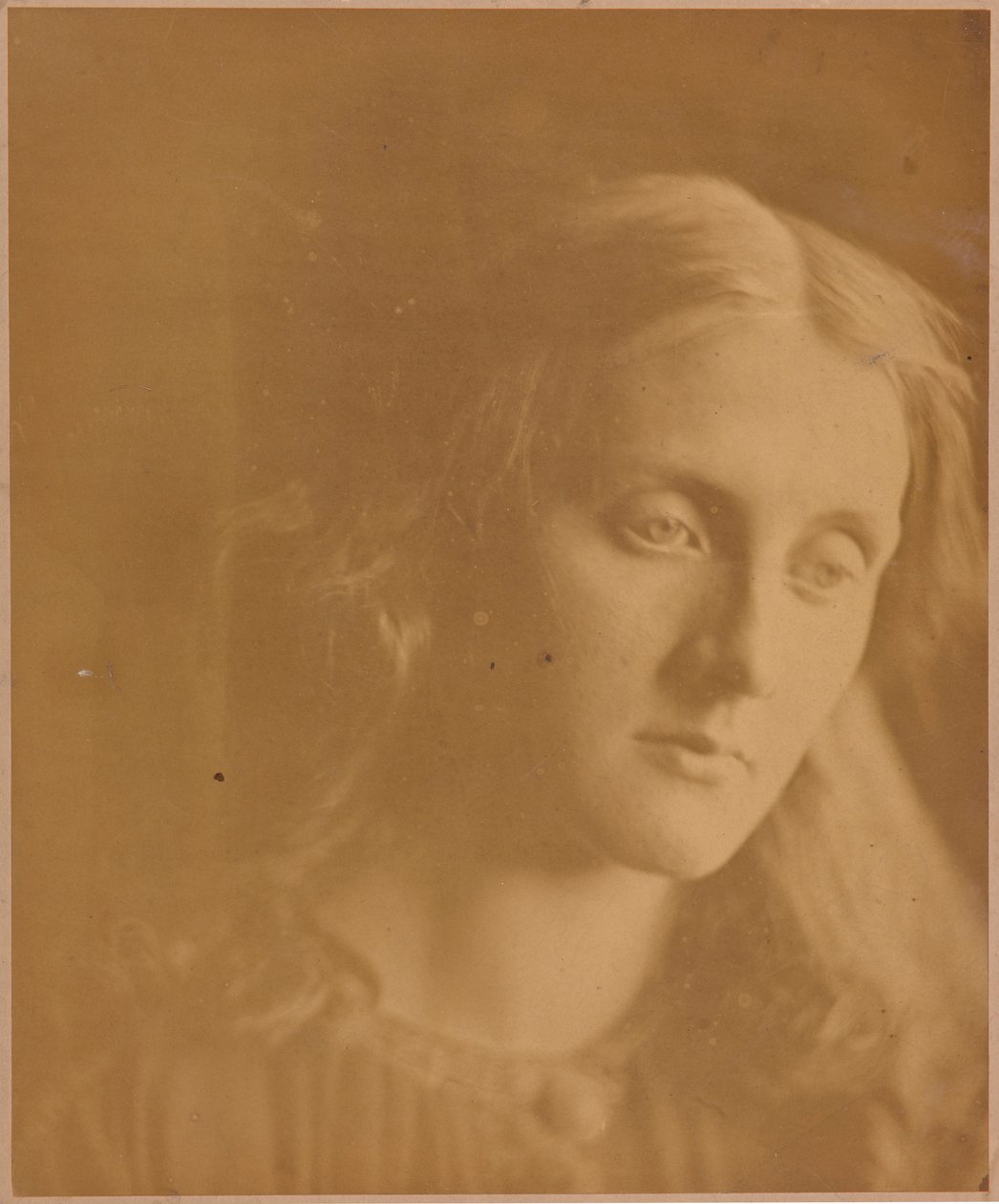 Suosikkikuvani kaikista töistäni. Veljentytär Julia tekijältä Julia Margaret Cameron