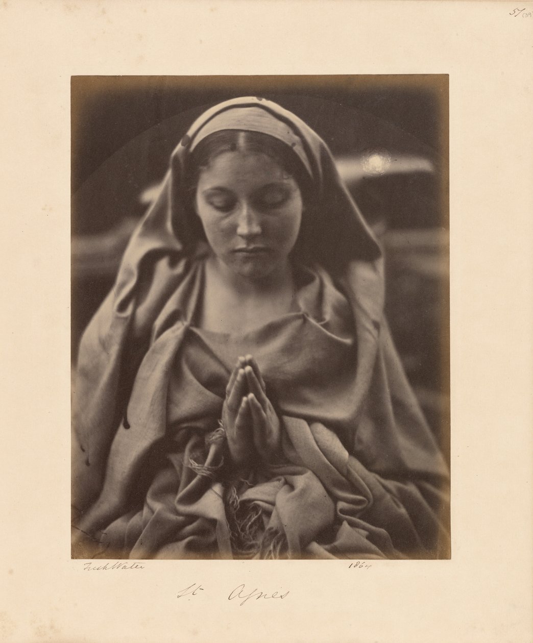 Pyhä Agnes tekijältä Julia Margaret Cameron