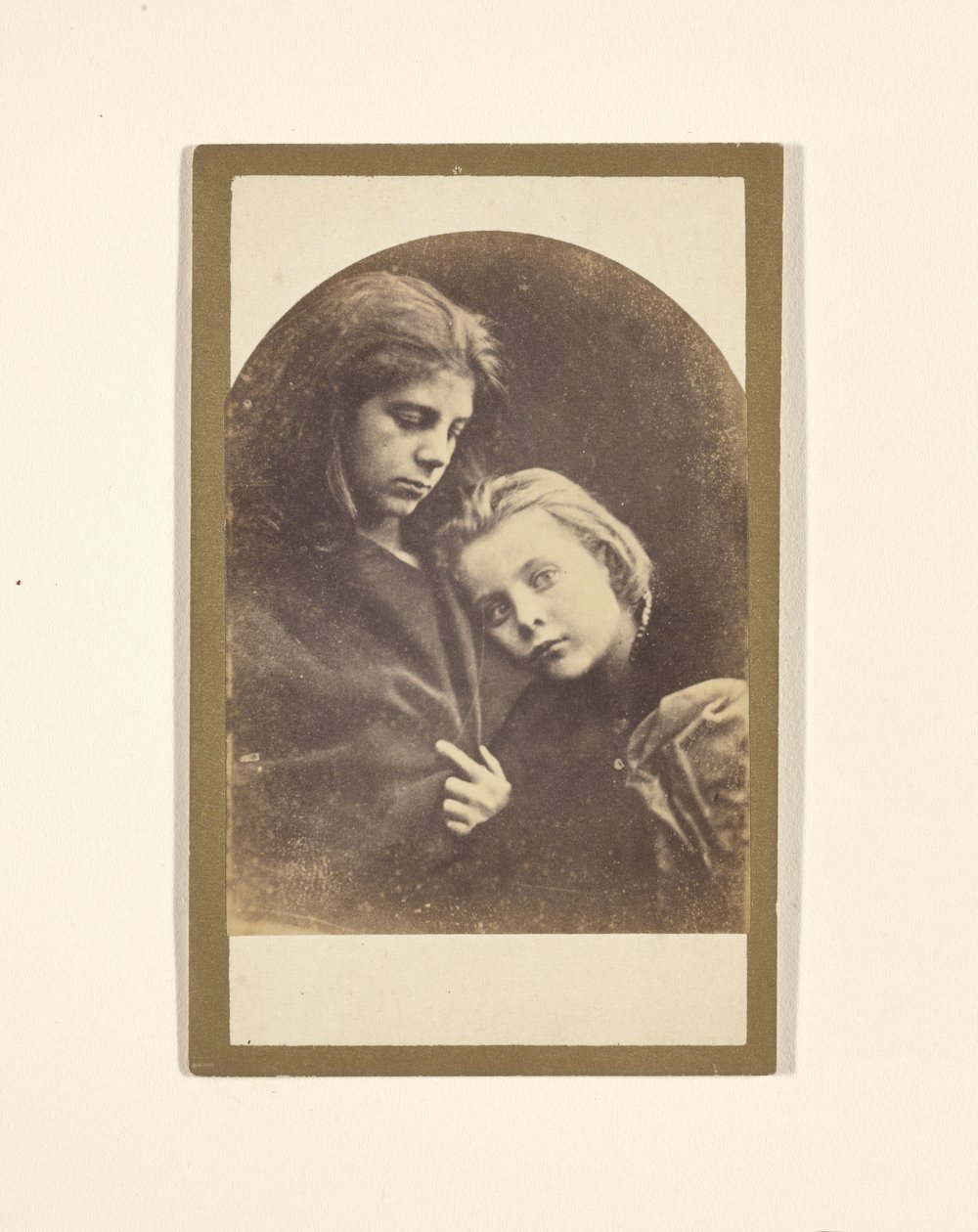 [Kaksi lasta] tekijältä Julia Margaret Cameron