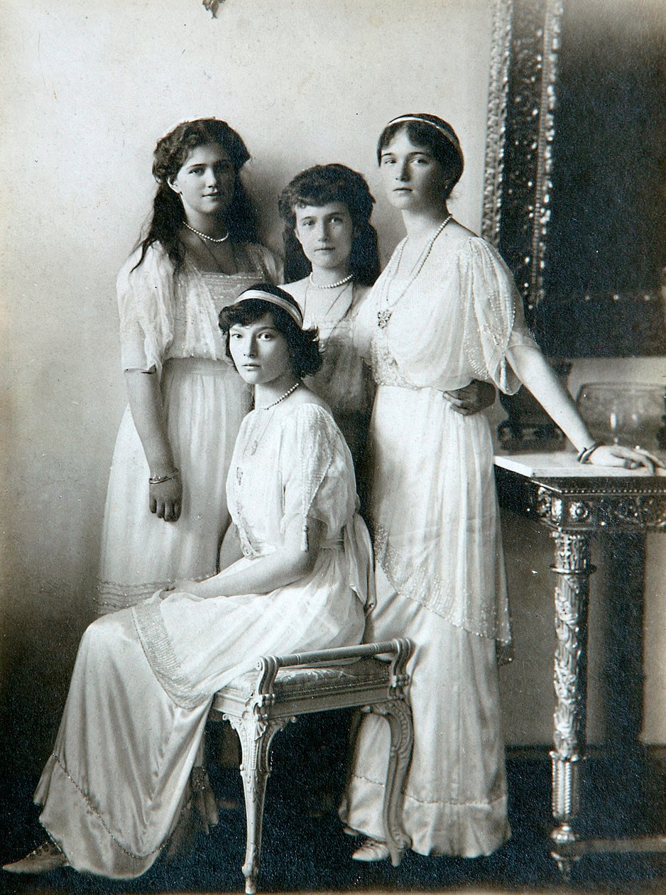 Venäjän tsaari Nikolai II:n neljä tytärtä, 1910-luku tekijältä K. von Hahn