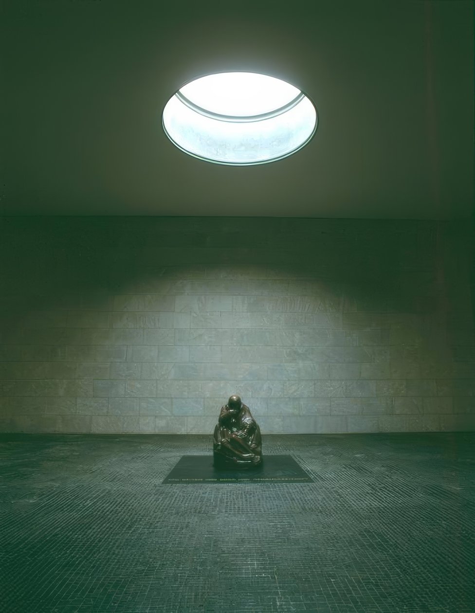 Pieta tekijältä Käthe Kollwitz