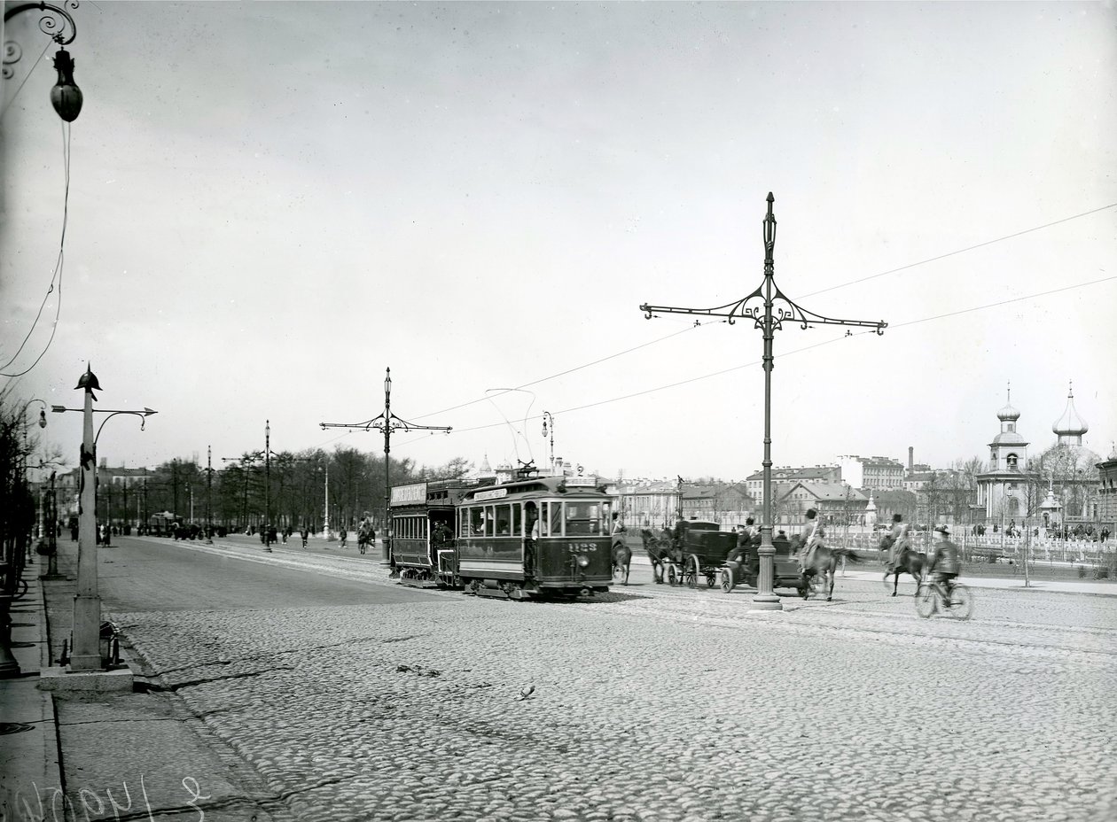 Sähköraitiovaunut Pietarissa, n. 1910 tekijältä Karl Karlovich Bulla