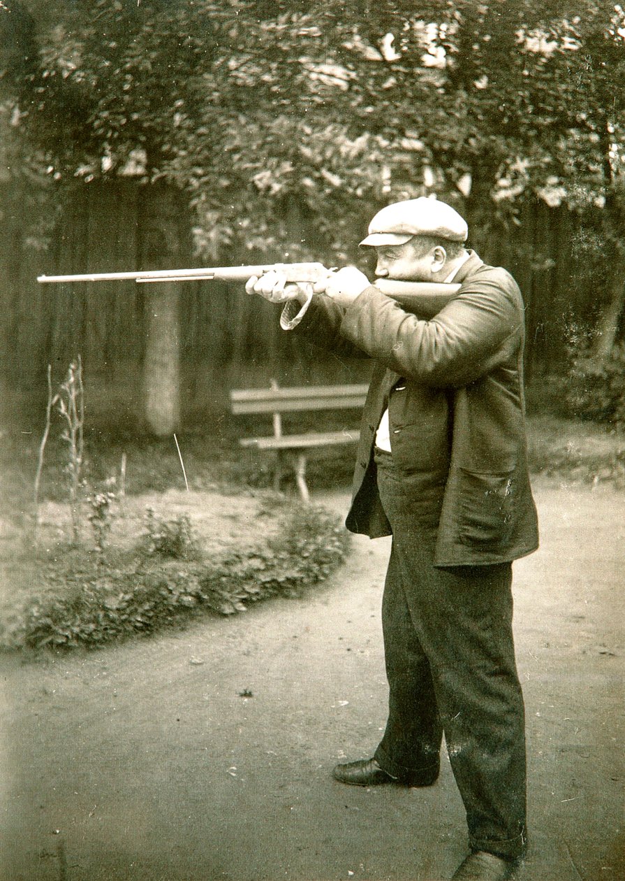 Venäläinen kirjailija Aleksanteri Kuprinin ammunta, Gatchina, Venäjä, 1900-luvun alku. tekijältä Karl Karlovich Bulla