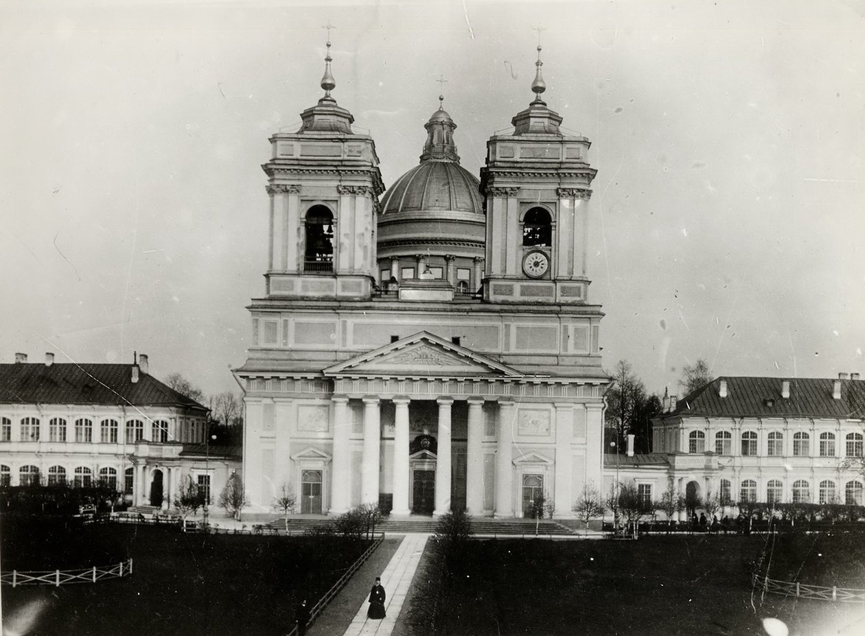 Pyhän Aleksanteri Nevski Lavran kolminaisuuden katedraali Pietarissa, 1910-luku tekijältä Karl Karlovich Bulla
