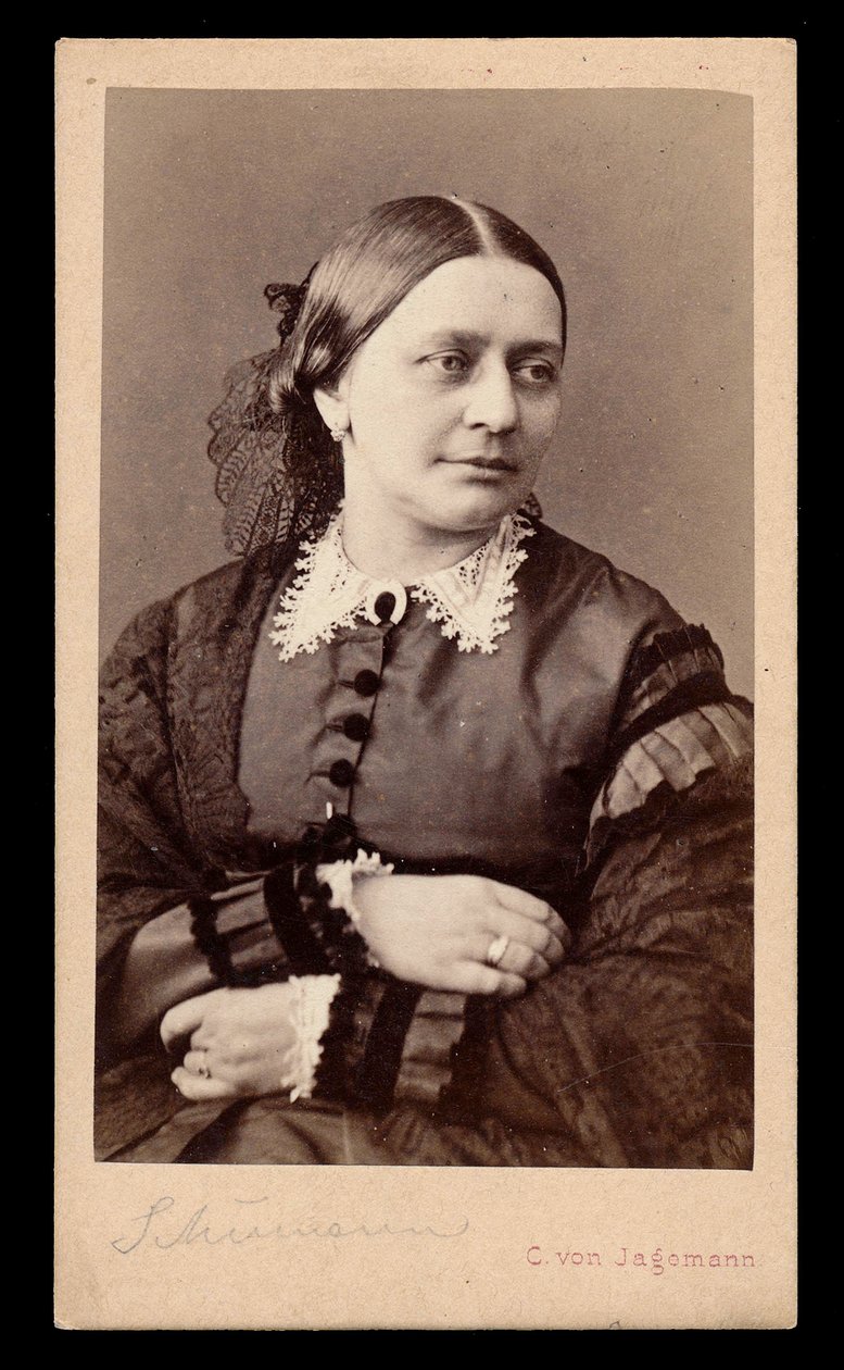 Clara Schumannin (1819-1896) muotokuva, Jagemann, Carl von (1819-1883). Albumin valokuva tekijältä Karl von Jagemann