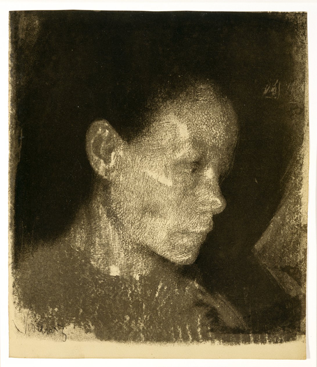 Työssäkäyvän naisen pää kolmineljännesprofiilissa oikealle käännettynä, 1905 (litho ruskeanruskealla paperilla) tekijältä Käthe Kollwitz