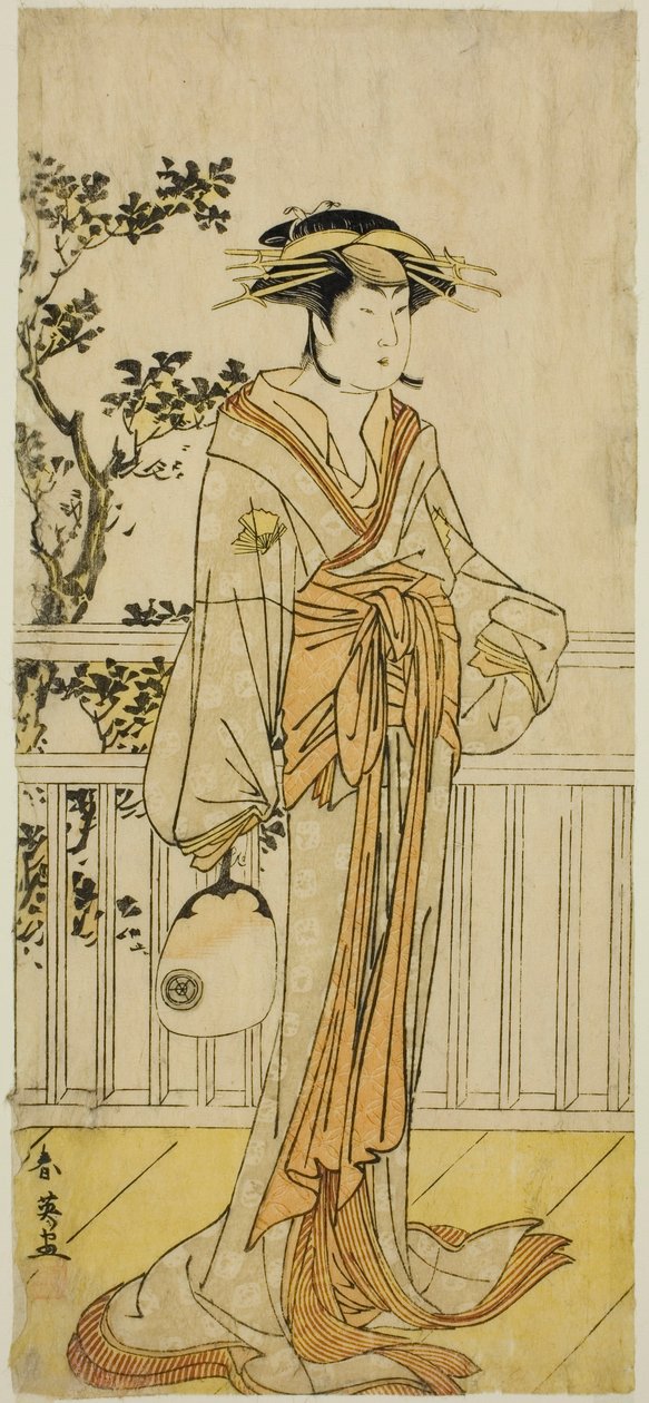 Näyttelijä Iwai Hanshiro IV Mieidon fanikaupan Okumina () näytelmässä Sanjuk-koku Yobune no Hajimari (), joka esitettiin Ichimura-teatterissa () viidentenä kuukautena vuonna 1789 (). tekijältä Katsukawa Shun