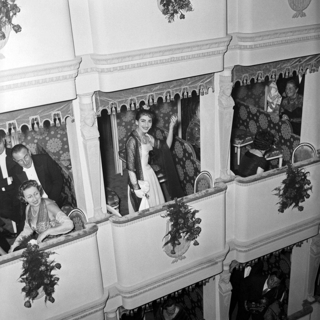 Maria Callas Piccola Scala -teatterissa tekijältä Alec Hunter