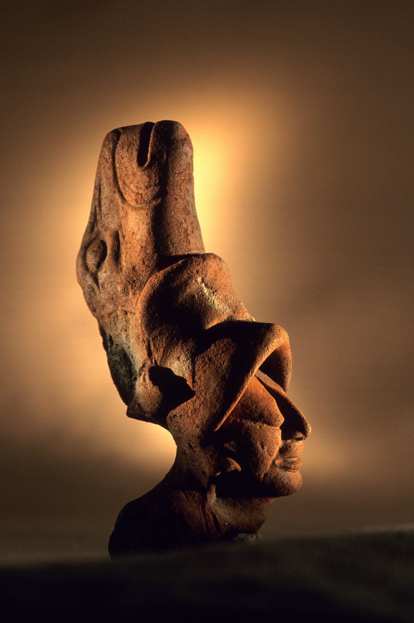 Artefakti, Cancuen, Guatemala, Arthur Demarest, Tomas Barrientos, Maya, palatsi, Classi..., 2004 (kuva) tekijältä Kenneth Garrett