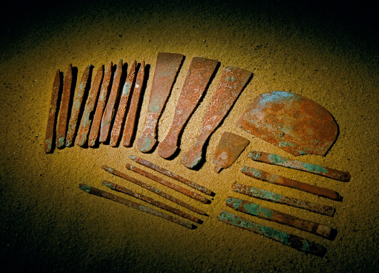 Egypti; Arkeologia; Vanha valtakunta; Saqqara, Qarin hauta, Qar, lääkäri, kupari, työkalut,... tekijältä Kenneth Garrett