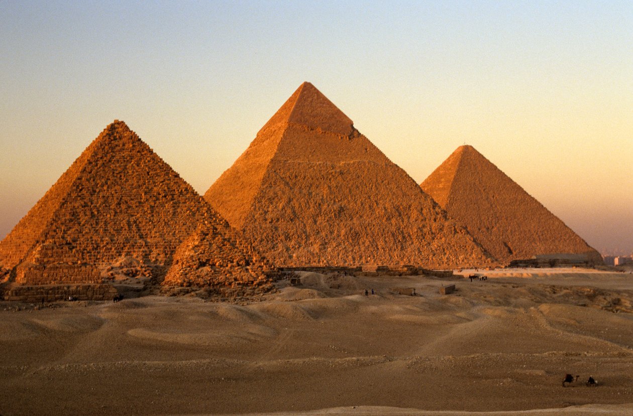 Egyptin vanha valtakunta; Pyramidit; Gizan tasanko; Giza; Egypti tekijältä Kenneth Garrett