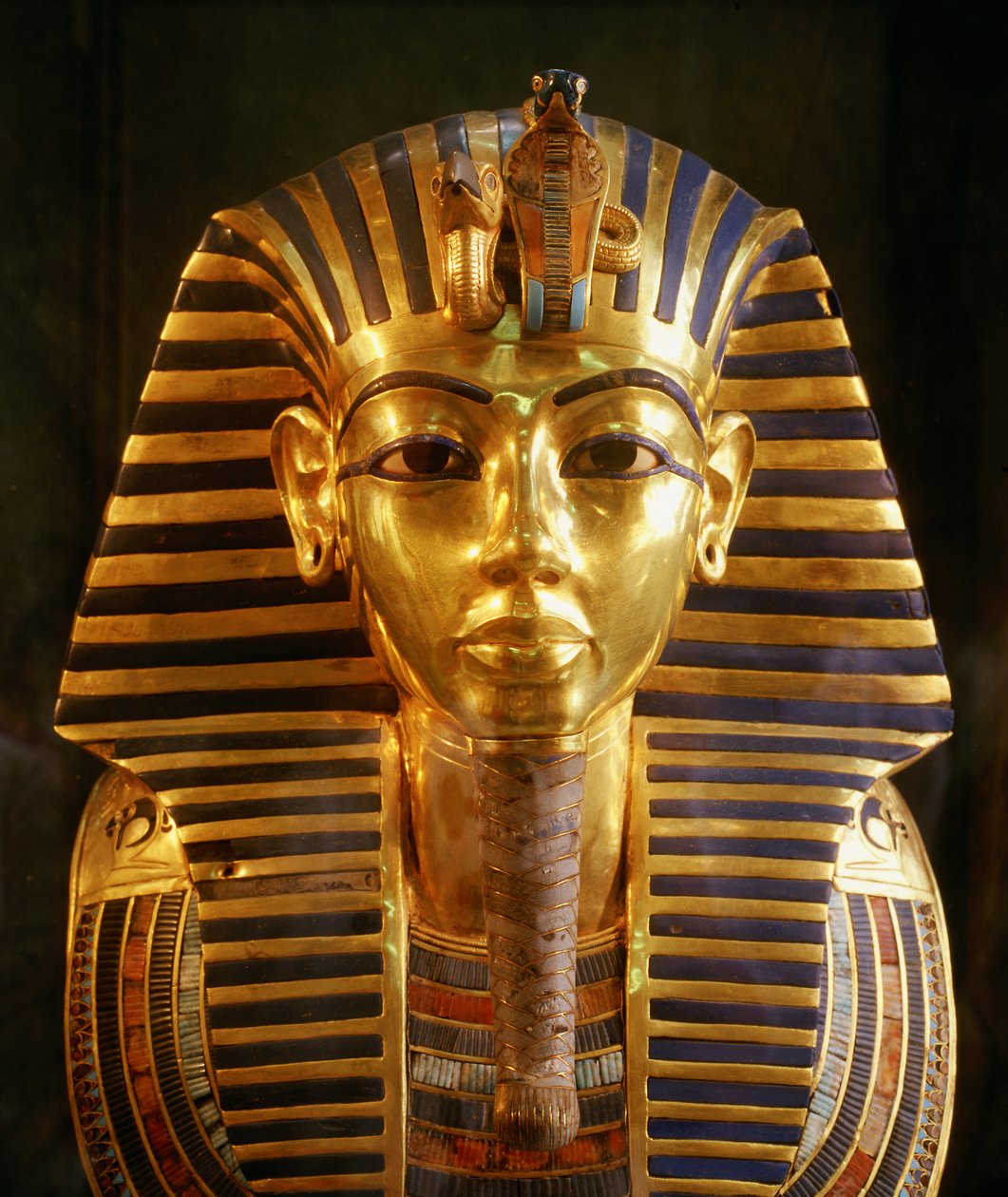 Kuningas Tutankhamonin kultainen hautanaamio, Uusi valtakunta, 2002 (kuva). tekijältä Kenneth Garrett