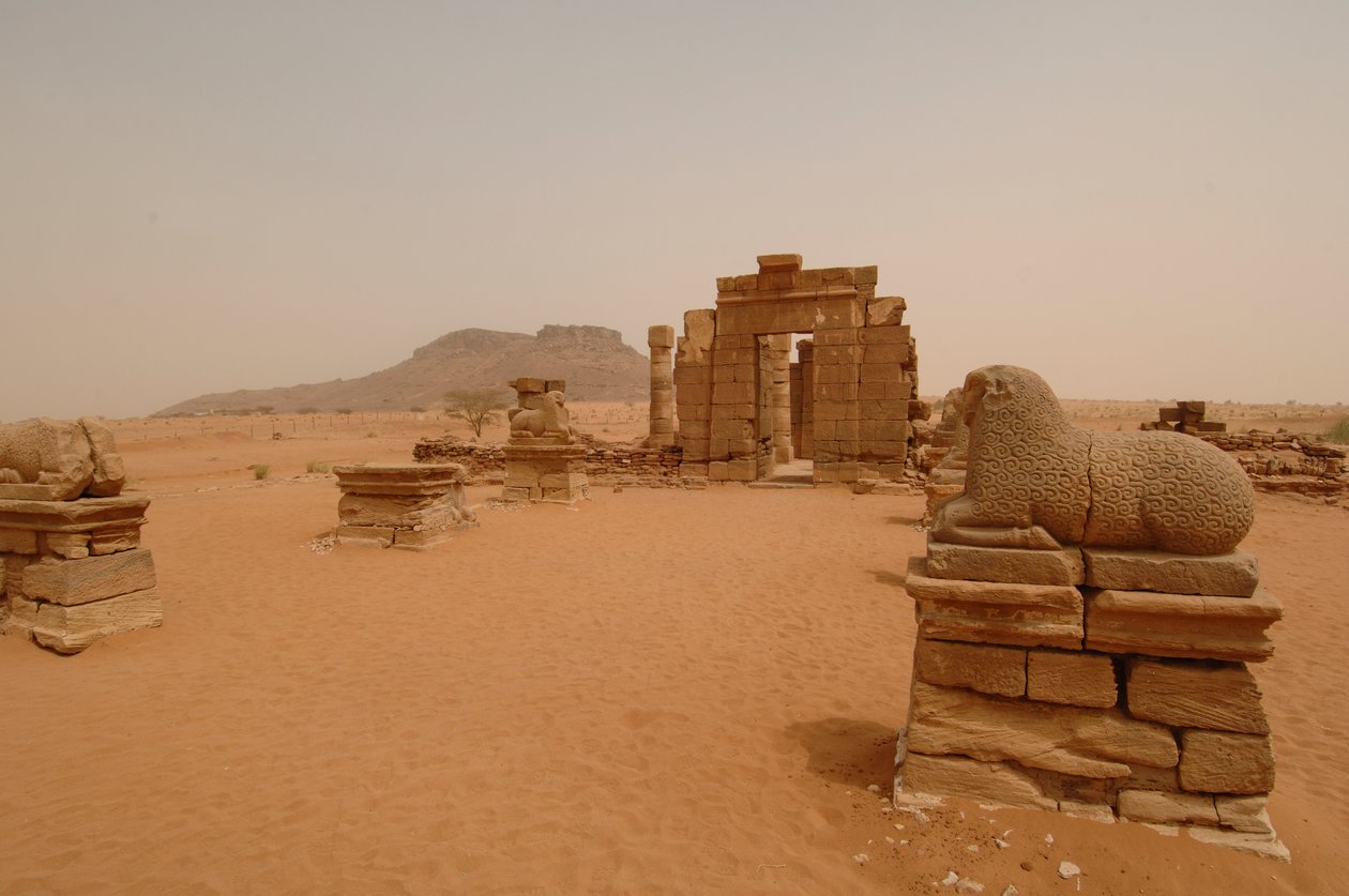 Naga site, Naqa, Ylä-Nubia, nubialainen, muinainen keskus, meroitinen kausi tekijältä Kenneth Garrett