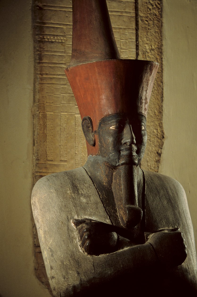 Maalattu hiekkakivipatsas faarao Nebhepetre Mentuhotep II:sta, jolla on punainen kruunu..., 2002 (kuva) (kuva) tekijältä Kenneth Garrett