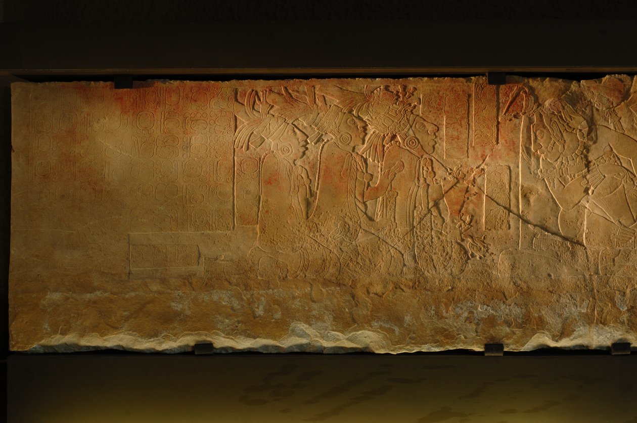 Temppeli 19 valtaistuinpenkki, Palenque, Meksiko, Akhal Mo Nabin kaiverrus, 2005 (kuva) tekijältä Kenneth Garrett
