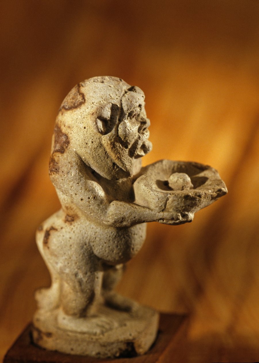 Jumalansynnyttäjän Besin muotoinen astia; Tutankhamonin tai Akhenatenin valtakausi, 2009 (kuva) tekijältä Kenneth Garrett