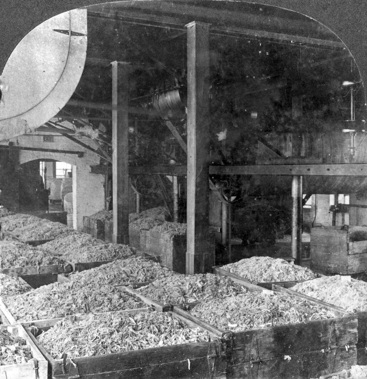 Paperin valmistus rievuista, Holyoke, Massachusetts, USA, 1900-luku tekijältä Keystone View Company