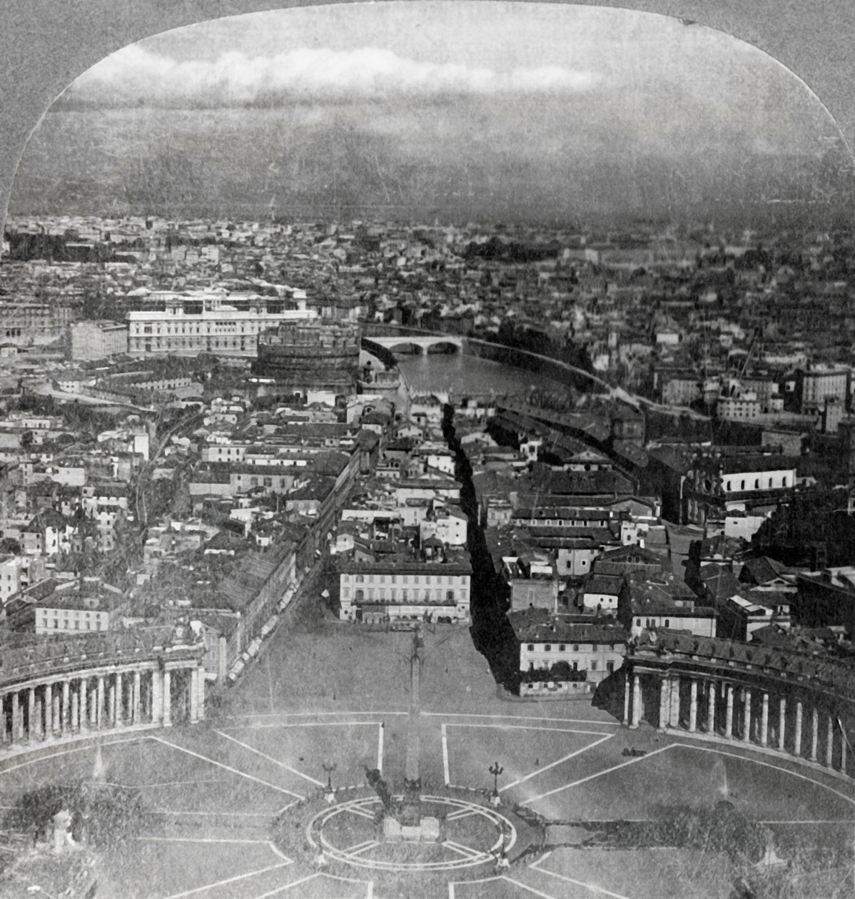 Rooma, ikuinen kaupunki, St. Petersin parvekkeelta Italia, 1904. tekijältä Keystone View Company
