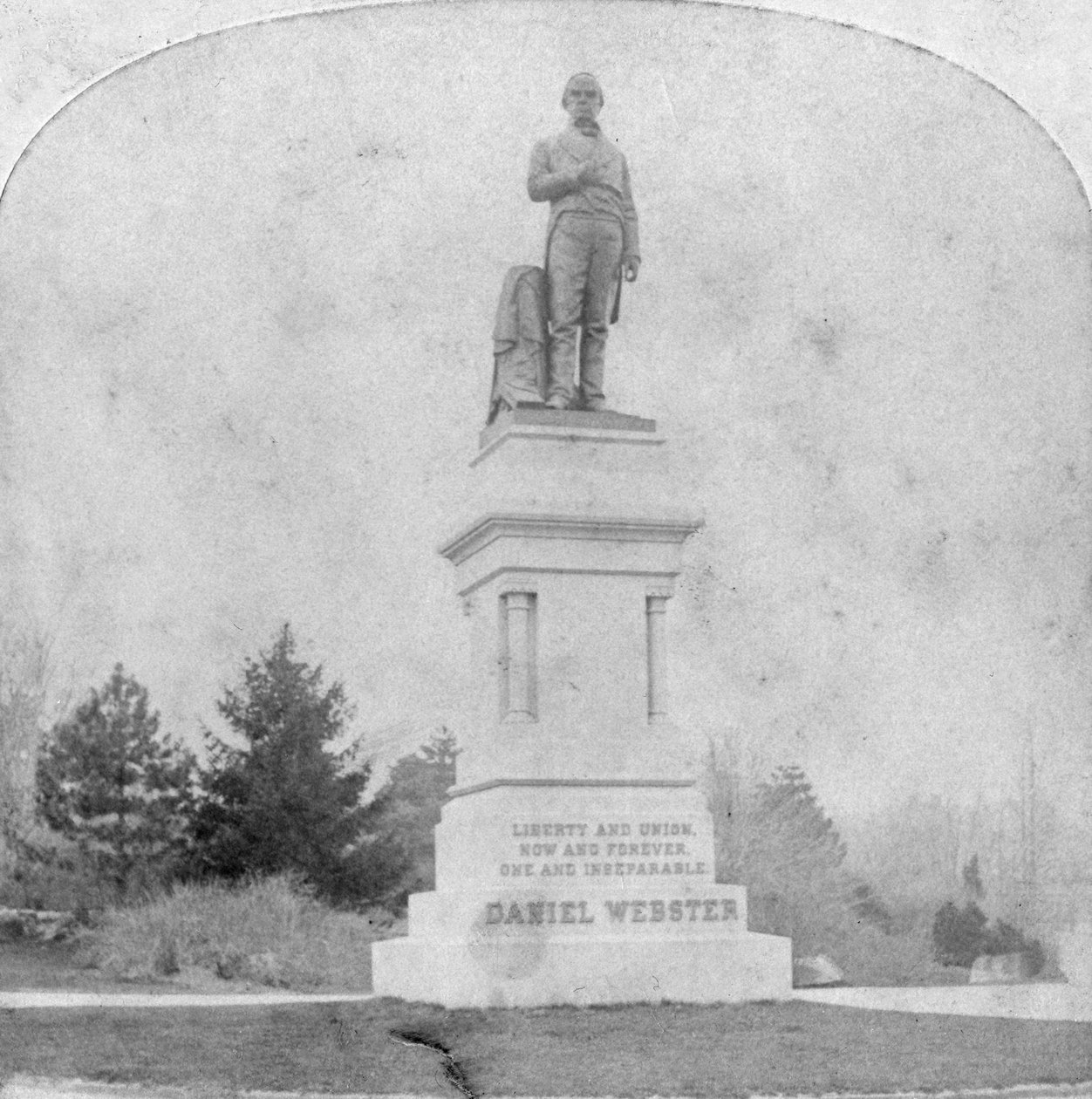 Daniel Websterin patsas, Central Park, New York, USA, 1800-luvun loppu tai 1900-luvun alku. tekijältä Kilburn Brothers