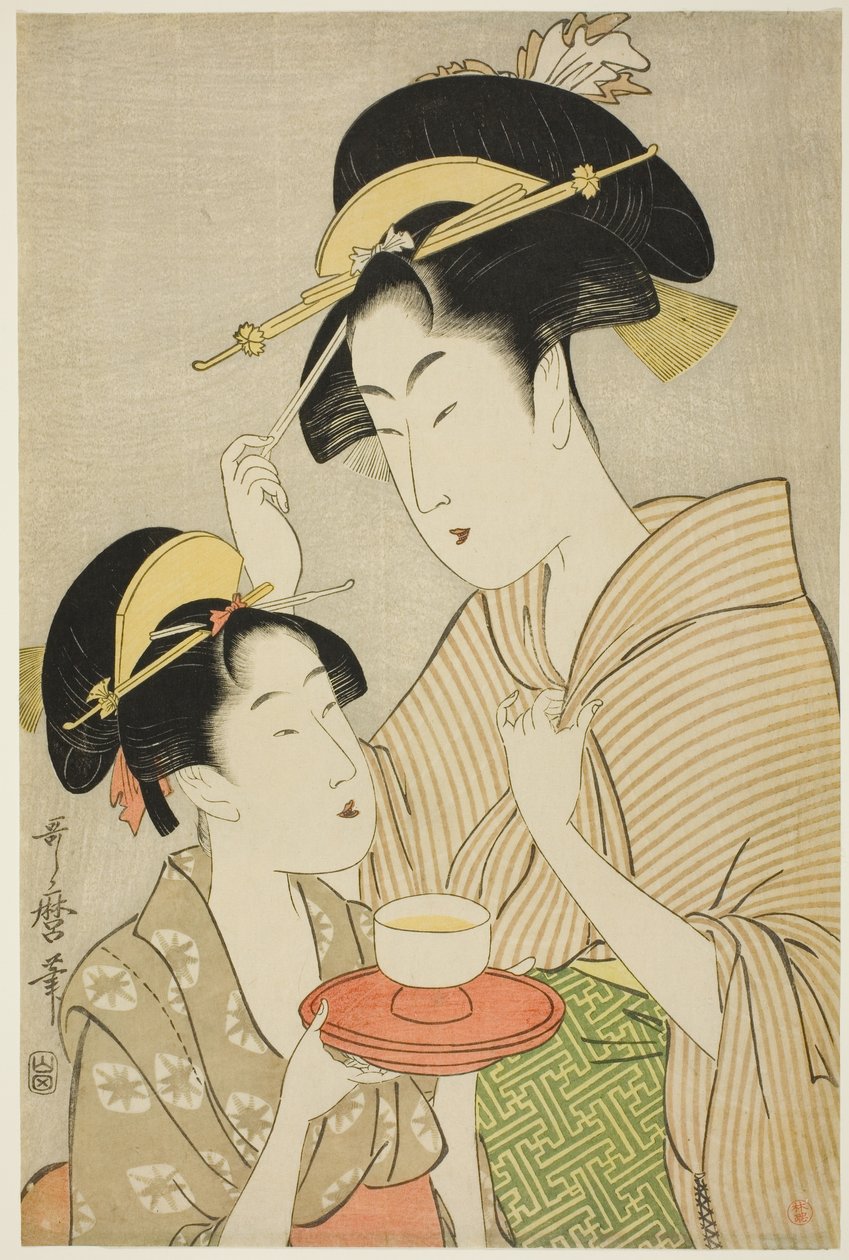 Nuori tyttö tarjoilee teetä toiselle naiselle tekijältä Kitagawa Utamaro