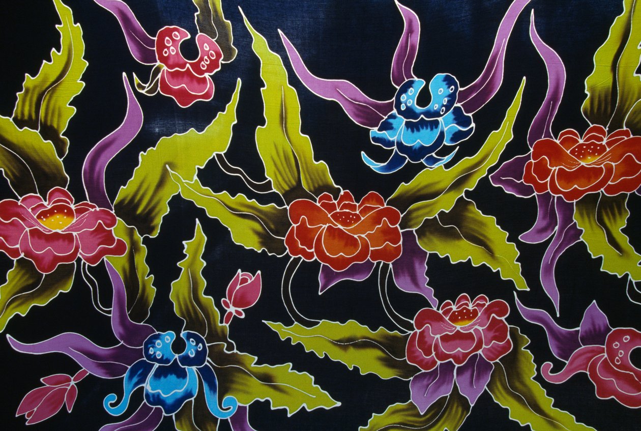 Kukkaaiheilla koristeltu Sarong-kangas, Moorean saari, Seurasaaret, Ranskan Polynesia (Ranskan tasavallan merentakainen alue), yksityiskohta tekijältä Amadeo (after) Modigliani