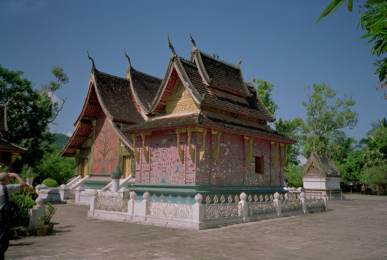 Main sim eli pagodi, 1560 tekijältä School Laotian