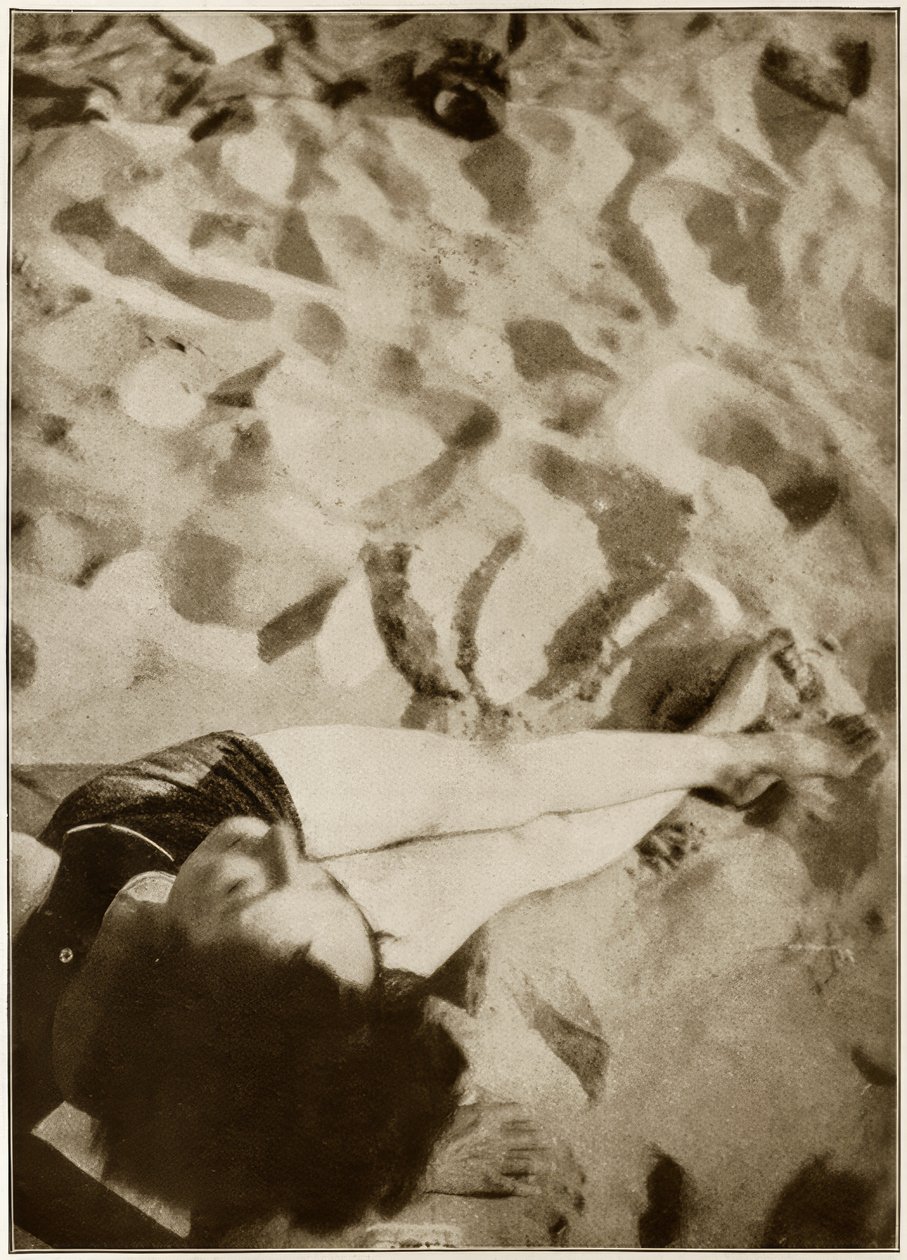 Juni-Sonne / Dieses Bild können Sie von allen Seiten betrachten tekijältä Laszlo Moholy Nagy