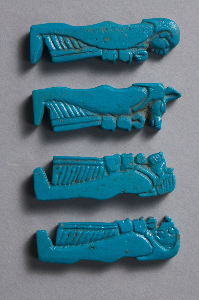 Horuksen neljän pojan amuletit, myöhäisdynastinen kausi (fayanssi). tekijältä Late Period Egyptian