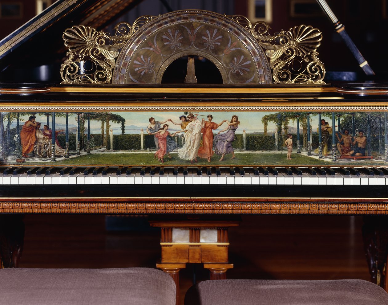 Sir Lawrence Alma-Tademan suunnittelema erittäin tärkeä pianoforte, Steinway New Yorkin toiminta. Rakennettu vuonna 1887. tekijältä Lawrence Alma Tadema