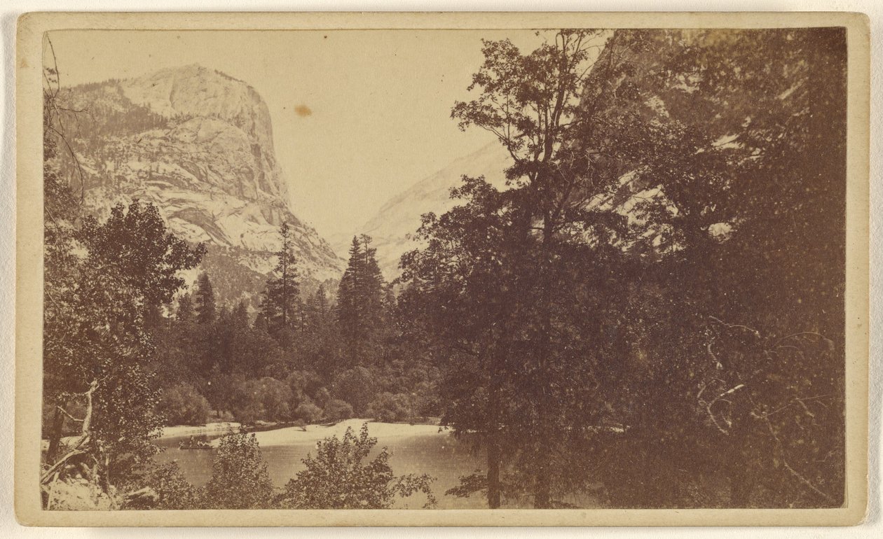 Mirror Lake. Yo-Semite Valley. Mariposa Co. tekijältä Lawrence and Houseworth