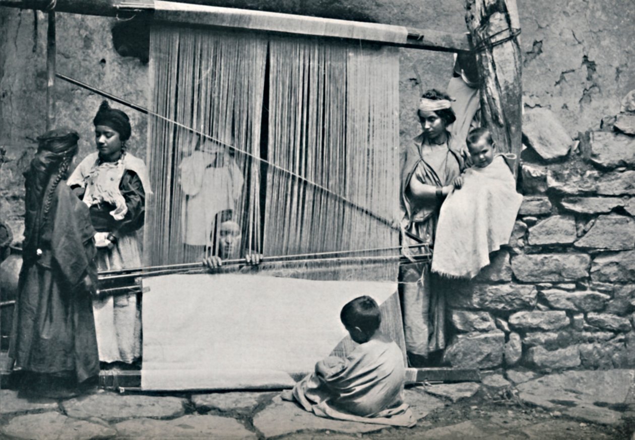 Kabyle-kutojat ja alkuperäiset kangaspuut, Pohjois-Algeria, 1912 tekijältä Legrand