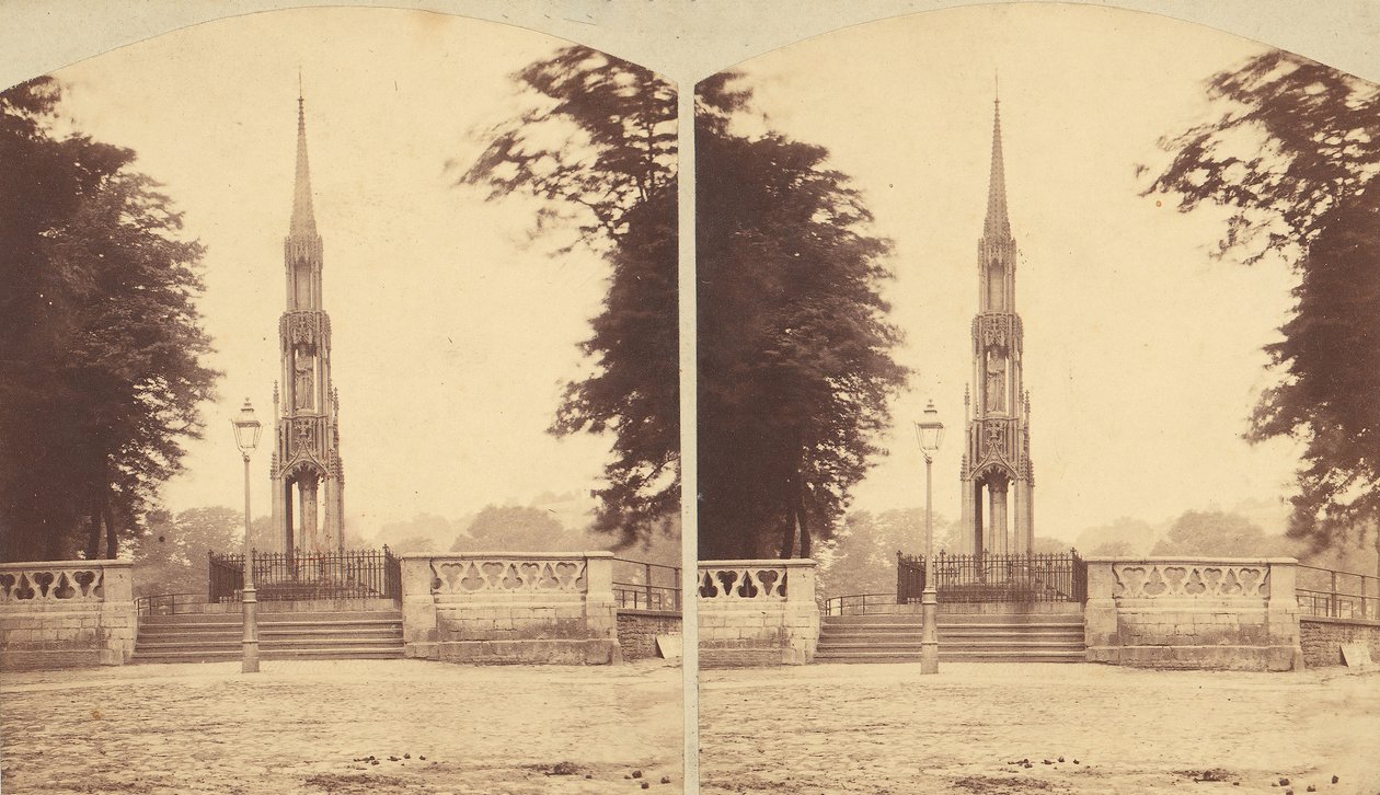 Ryhmä 8 varhaista stereografianäkymää brittiläisistä monumenteista, muistomerkeistä ja haudoista, 1850-1910 tekijältä Lennie