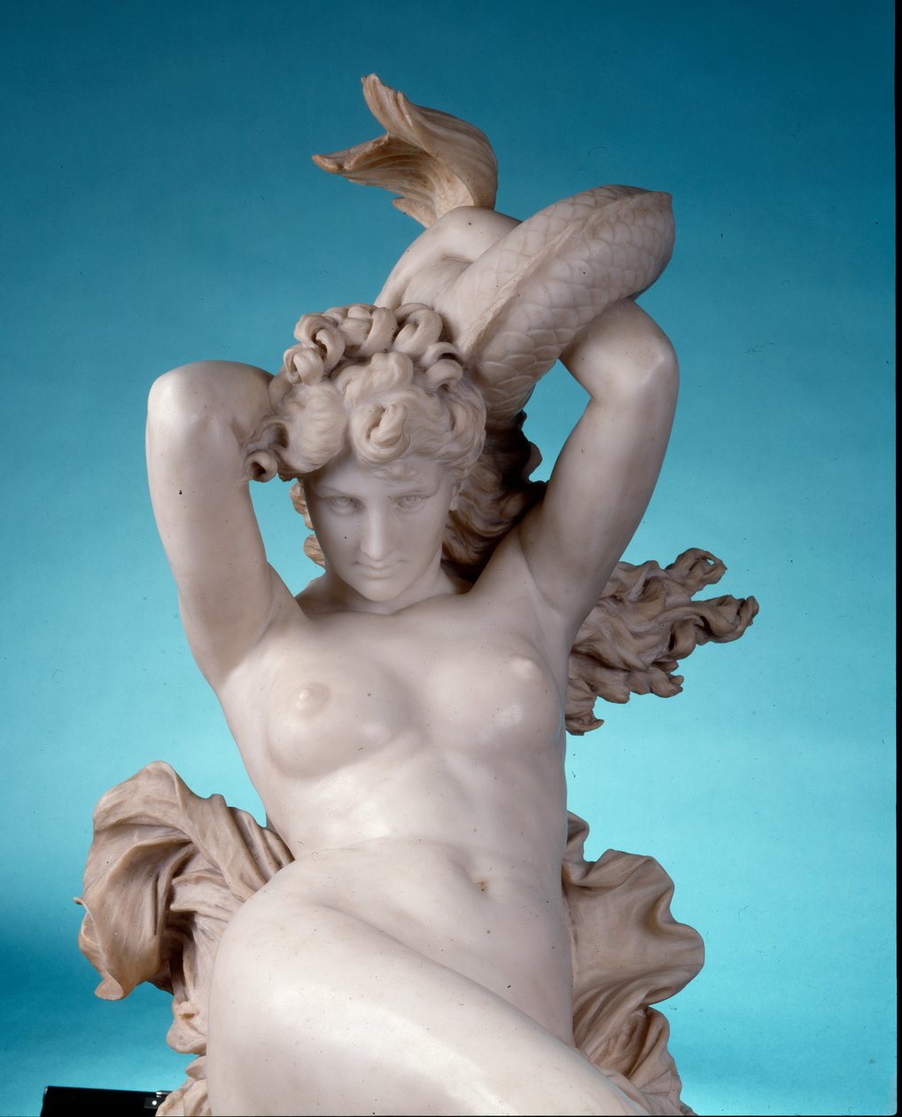 Galatea ratsastaa delfiinillä, n. 1880 (marmori) (416888:n yksityiskohta) tekijältä Leopoldo Ansiglione