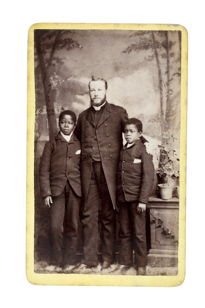 Kinkasa, 11-vuotias, Nkanza, 8-vuotias, Llnagollen, Wales, 1886 (valkopainokuva) tekijältä Lettsome and Sons