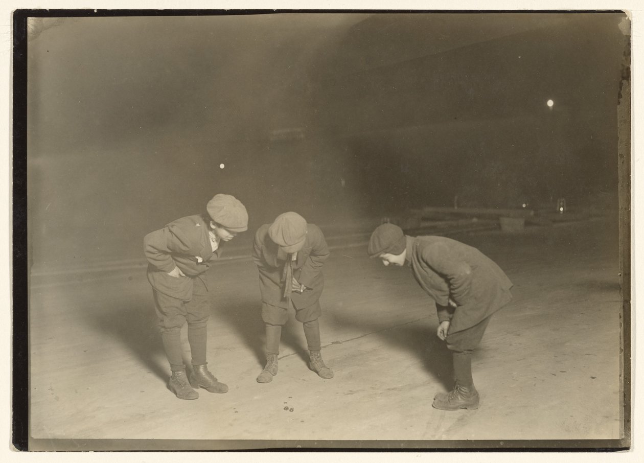 Midnight Crap Game. tekijältä Lewis W. Hine