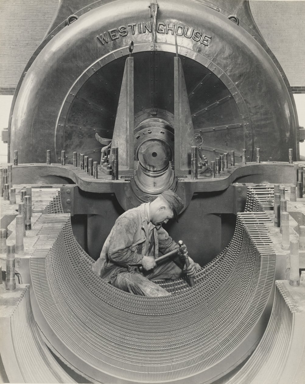 Turbiinin sydän tekijältä Lewis W. Hine