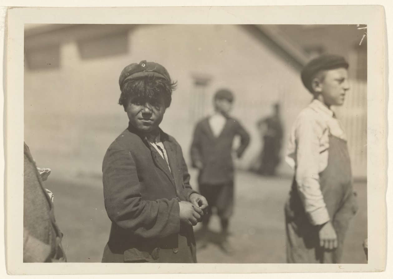 [Joe (José) Mello, Acushnet Mills, New Bedford, Massachusetts] tekijältä Lewis W. Hine