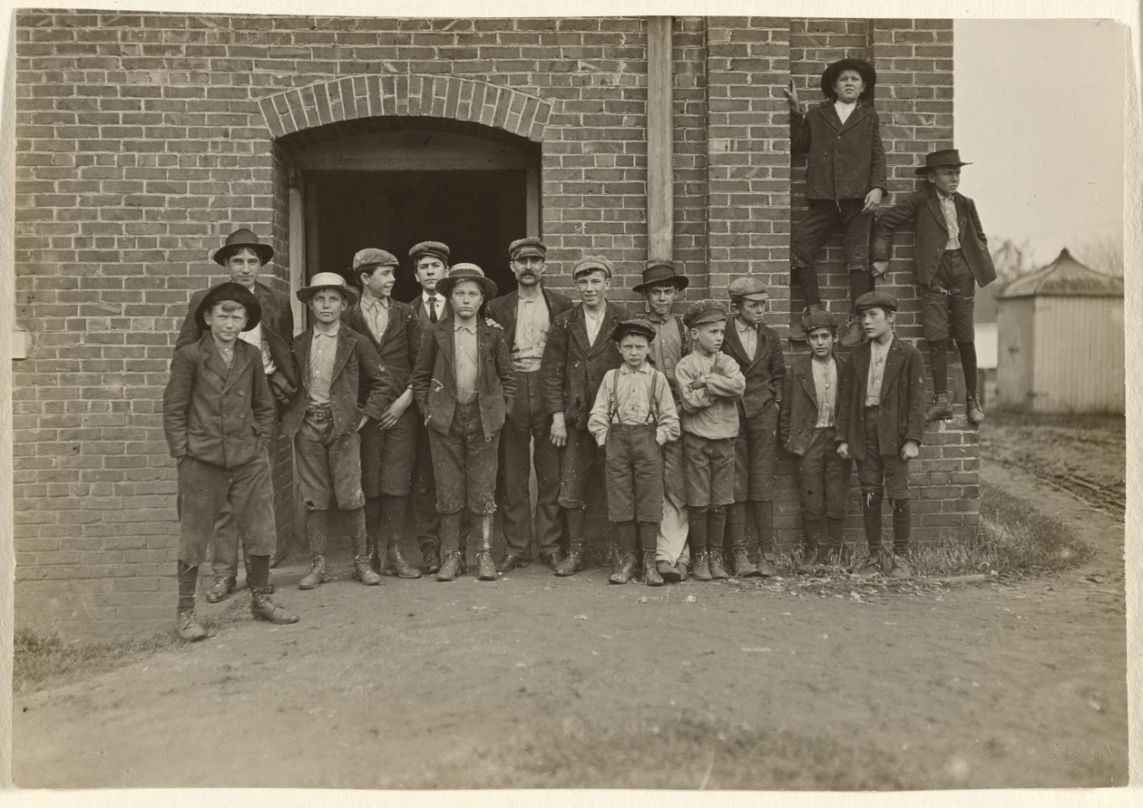 [Noon Hour, King Mfg. Co., Augusta, Georgia] tekijältä Lewis W. Hine
