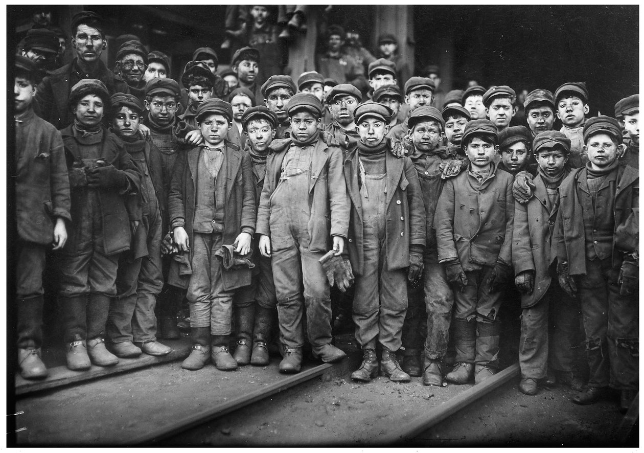 Breaker Boys Pittston PA n.1911 tekijältä Lewis Wickes Hine
