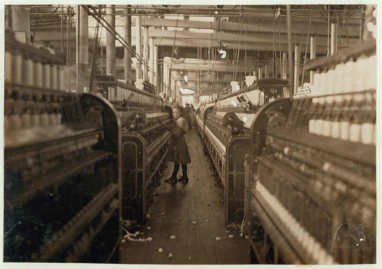 Lapsikehrääjä Mollahan Cotton Millsissä, Newberry, Etelä-Carolina, 1908. tekijältä Lewis Wickes Hine