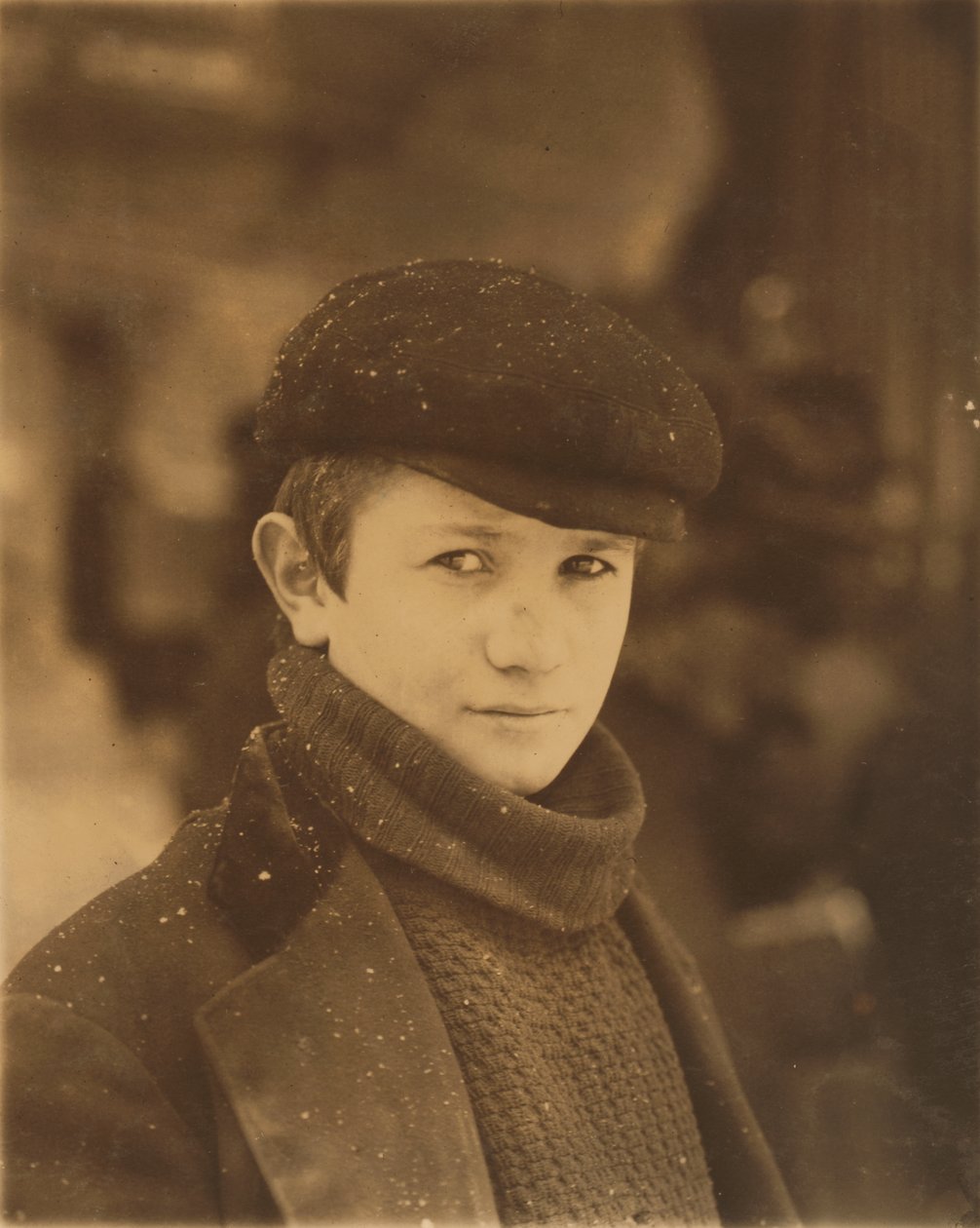 Sanomalehtipoika, Utica, New Yorkin osavaltio. tekijältä Lewis Wickes Hine
