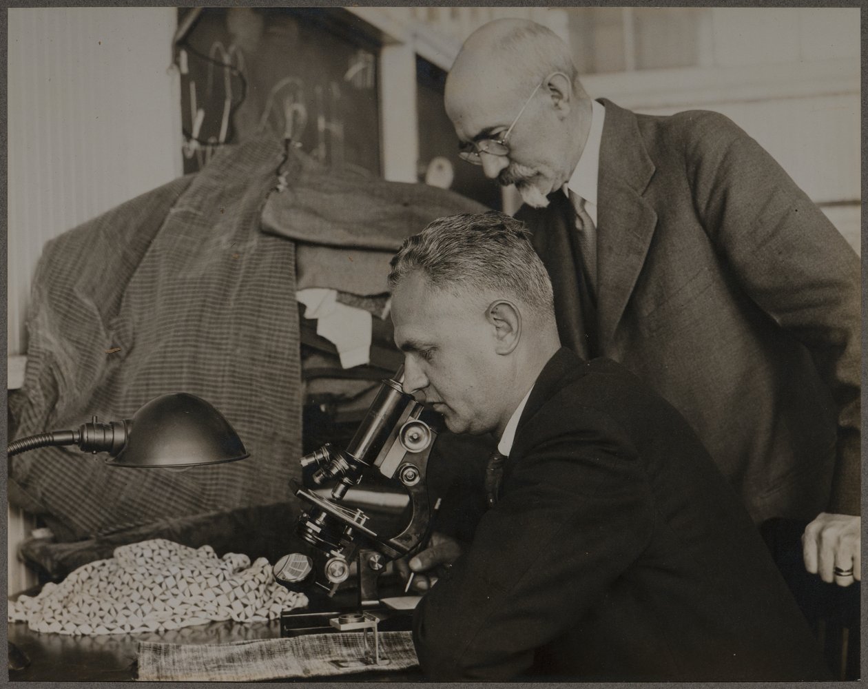  tekijältä Lewis Wickes Hine