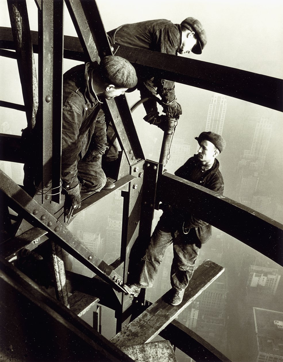 Mooring Mastin huipulla, Empire State Building tekijältä Lewis Wickes Hine